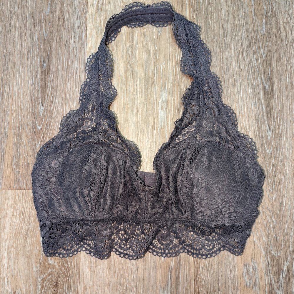 Halter style, purple lace bralette from Arie, Size S